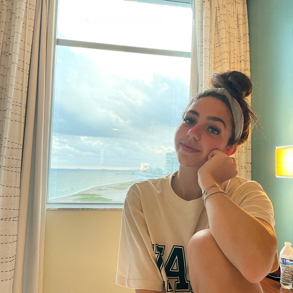 Meet your Posher, Alexandria - Picture 1 of 1